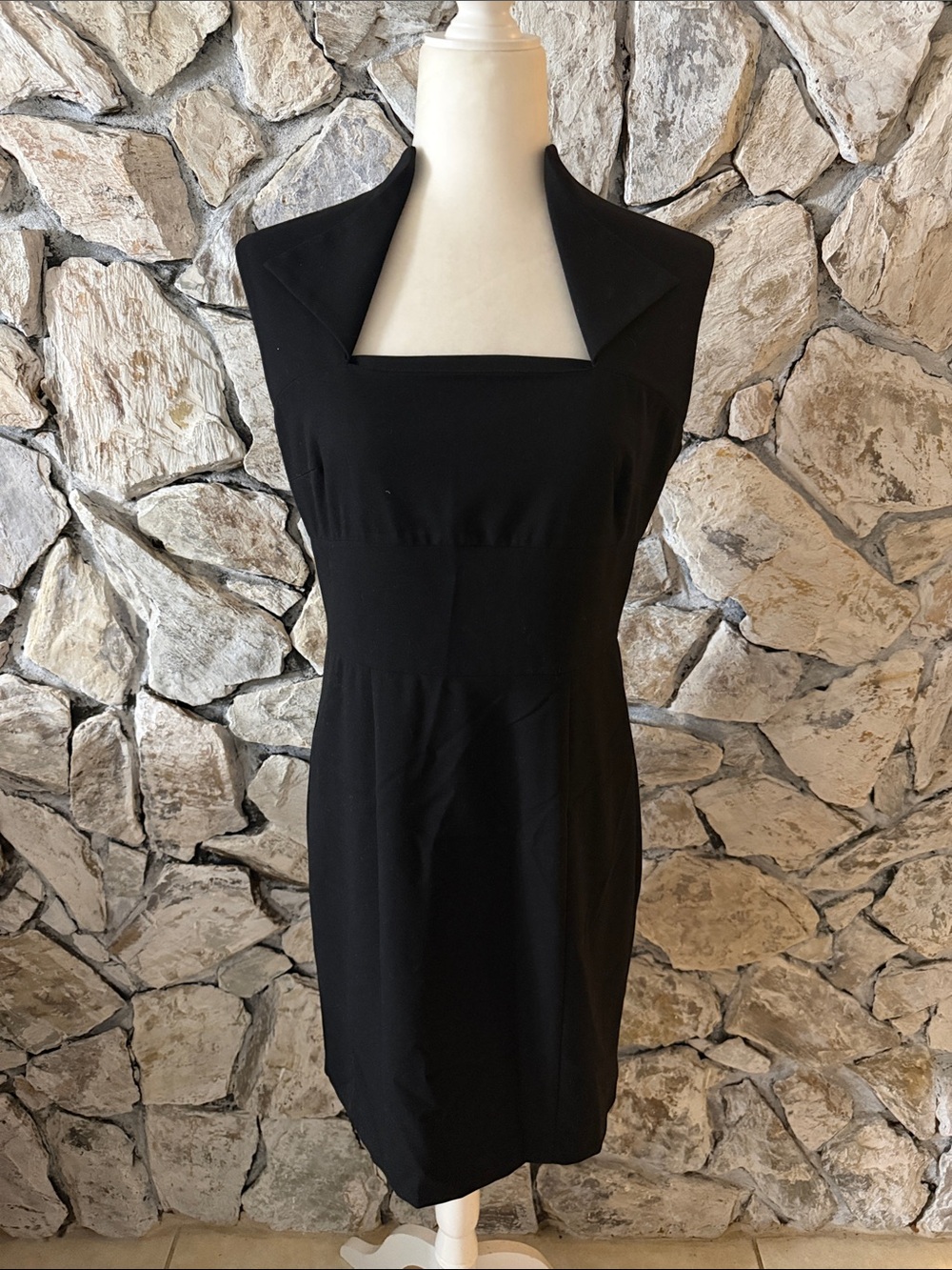 Andrew Marc Black Sleeveless Square-Neck Sheath Dress